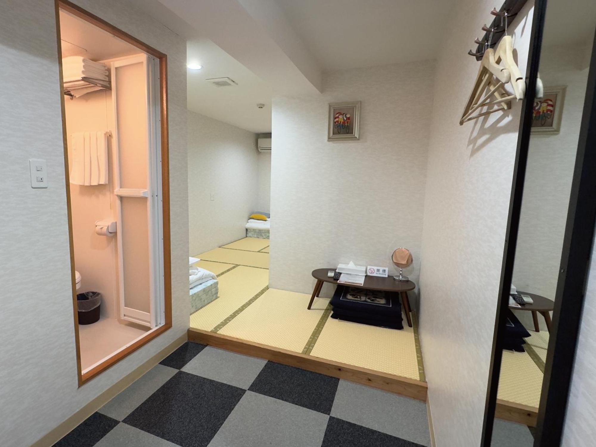 Victoria Hotel Naha Bagian luar foto