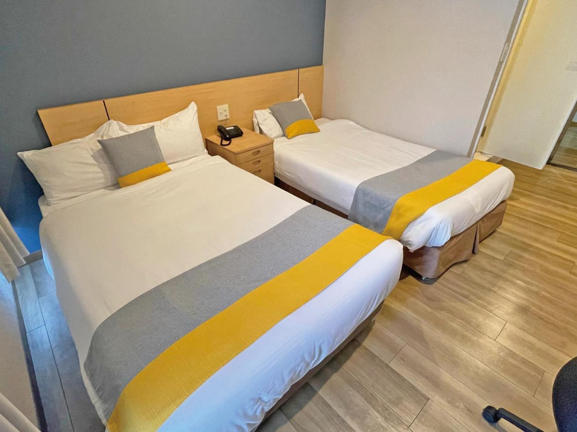 Victoria Hotel Naha Bagian luar foto