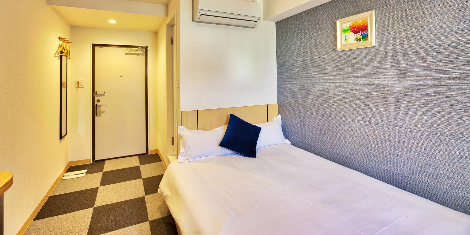 Victoria Hotel Naha Bagian luar foto