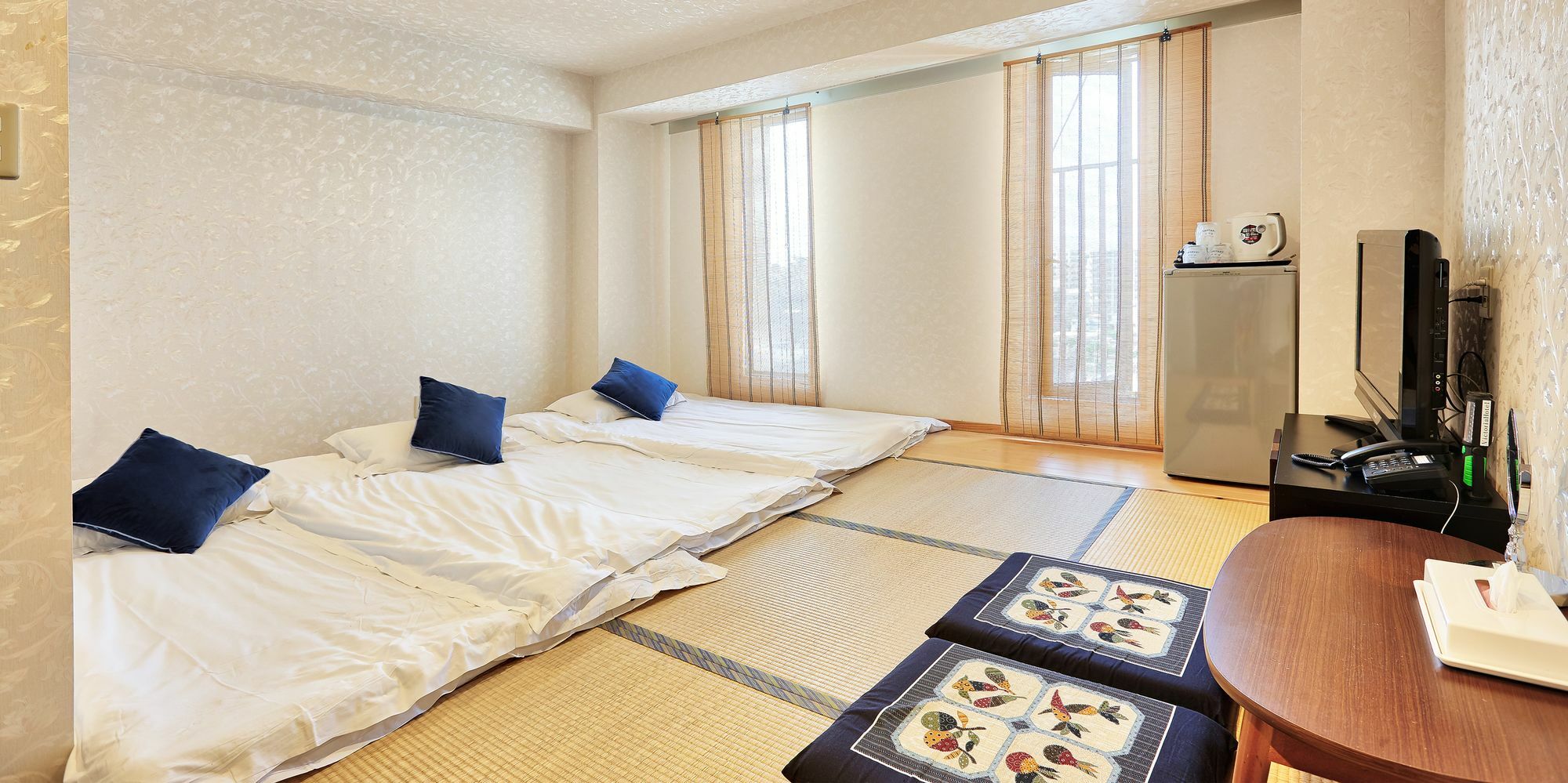 Victoria Hotel Naha Bagian luar foto