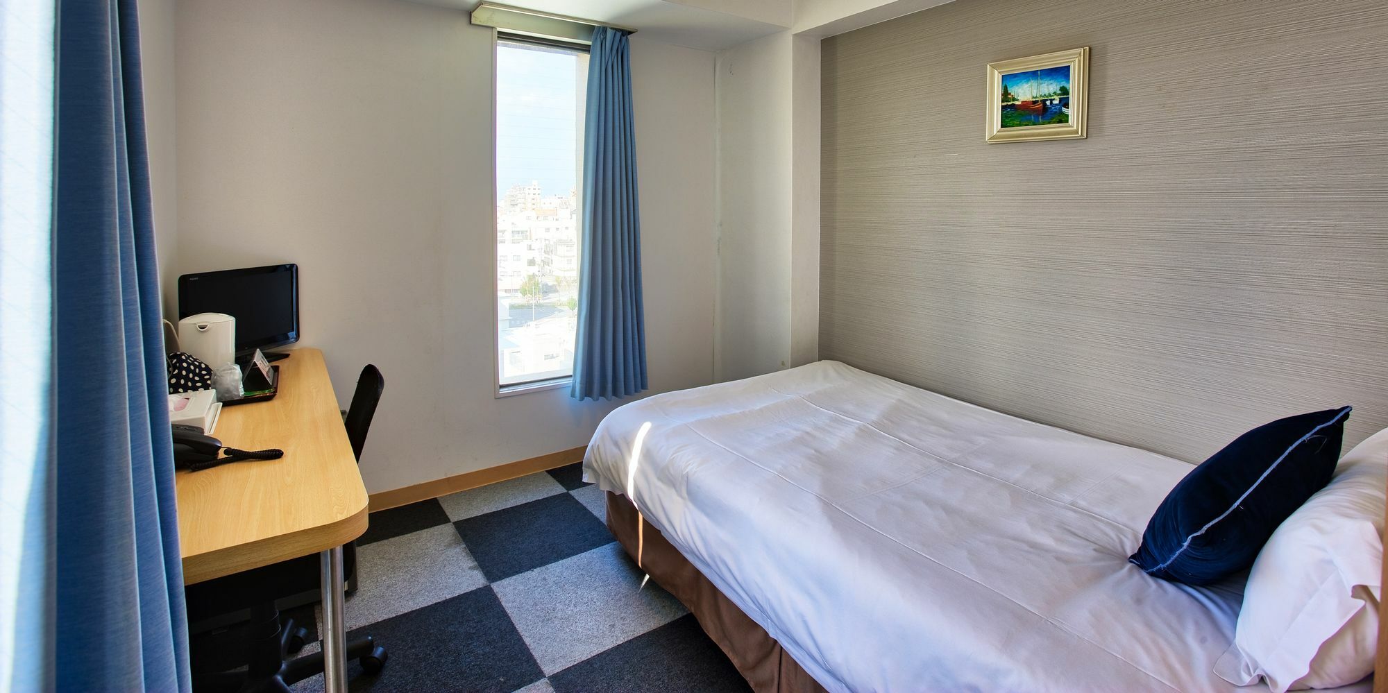 Victoria Hotel Naha Bagian luar foto