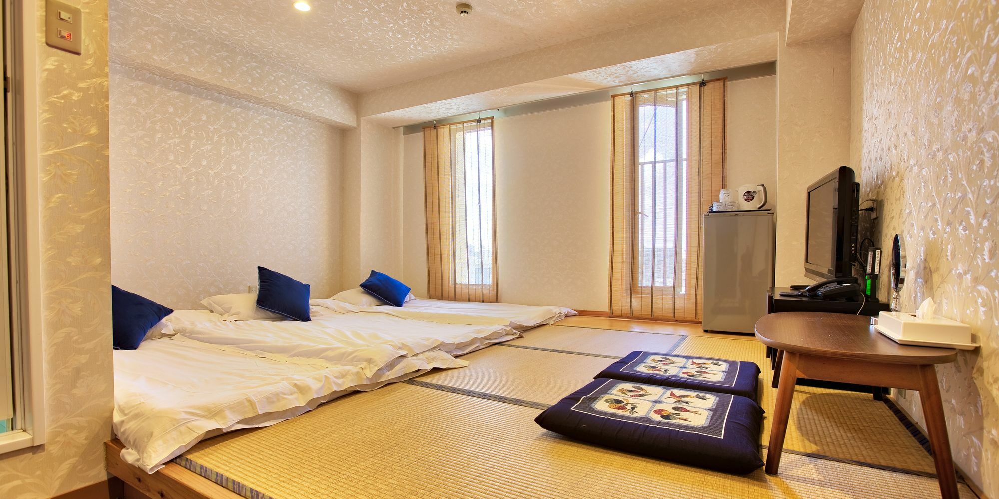 Victoria Hotel Naha Bagian luar foto